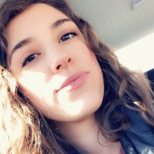 Meet your Posher, Gabrielle